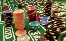 Antarmuka aplikasi mpo 88 menampilkan meja live dealer dan pasar sportsbook